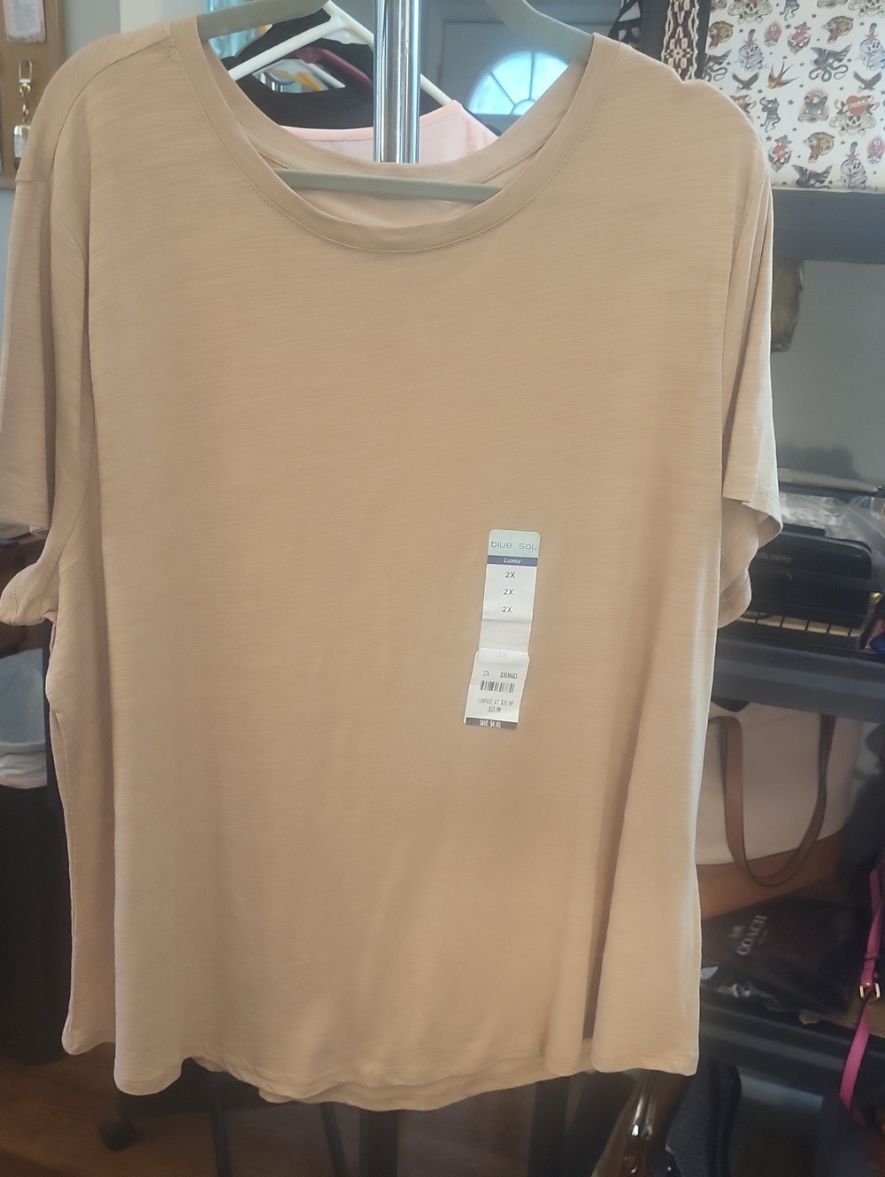 Blue Sol Women's Short Sleeve Tee in Beige